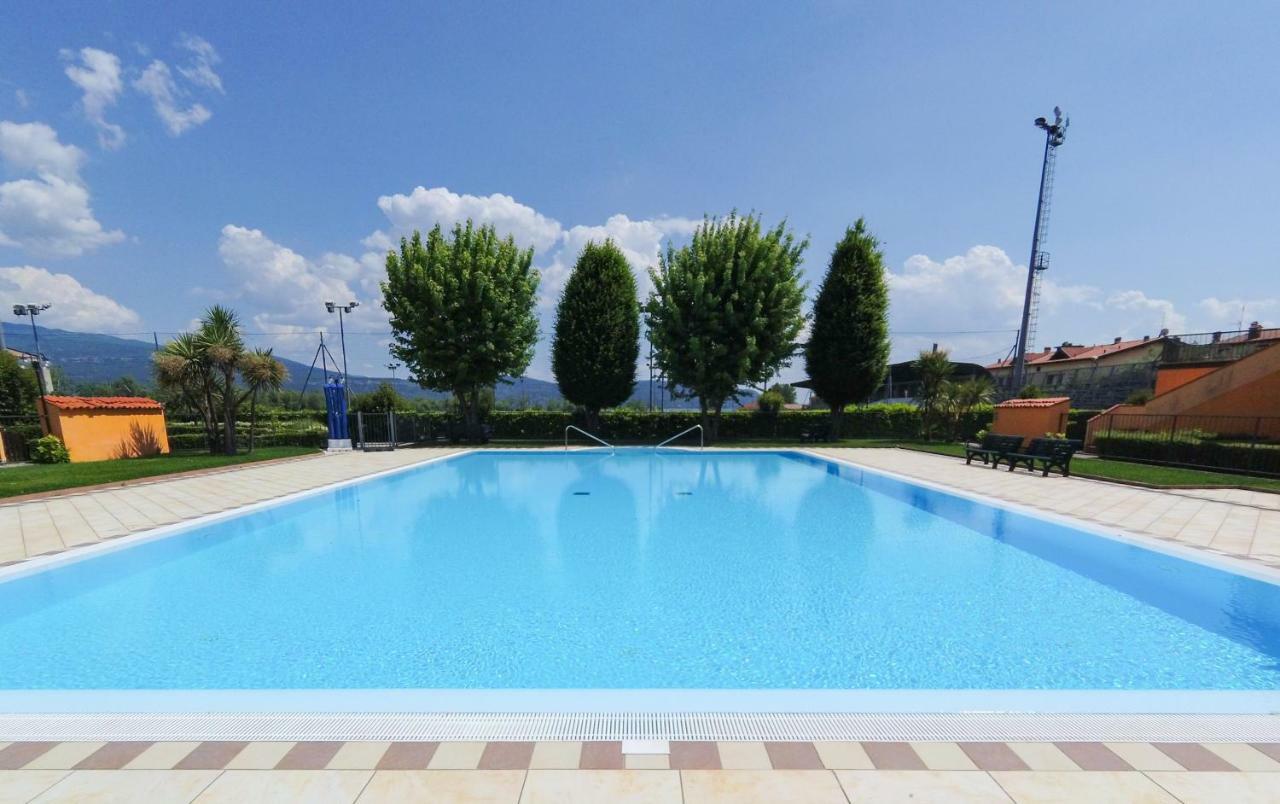 Appartamento A Due Passi Dal Lago Toscolano Maderno Bagian luar foto