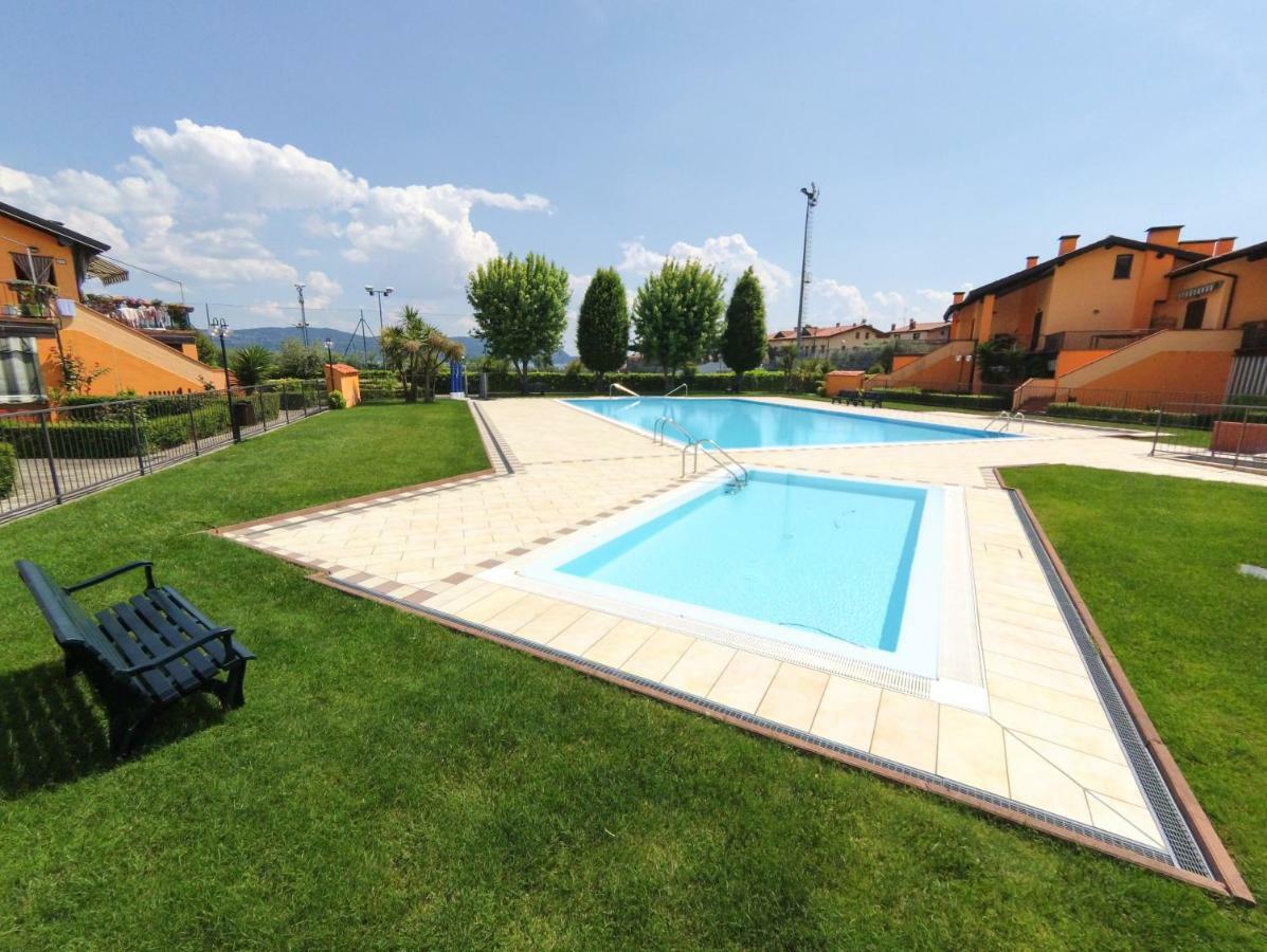 Appartamento A Due Passi Dal Lago Toscolano Maderno Bagian luar foto