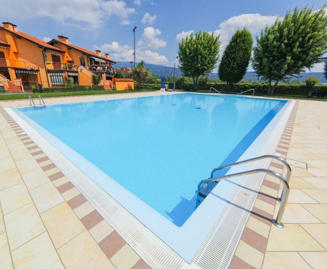Appartamento A Due Passi Dal Lago Toscolano Maderno Bagian luar foto